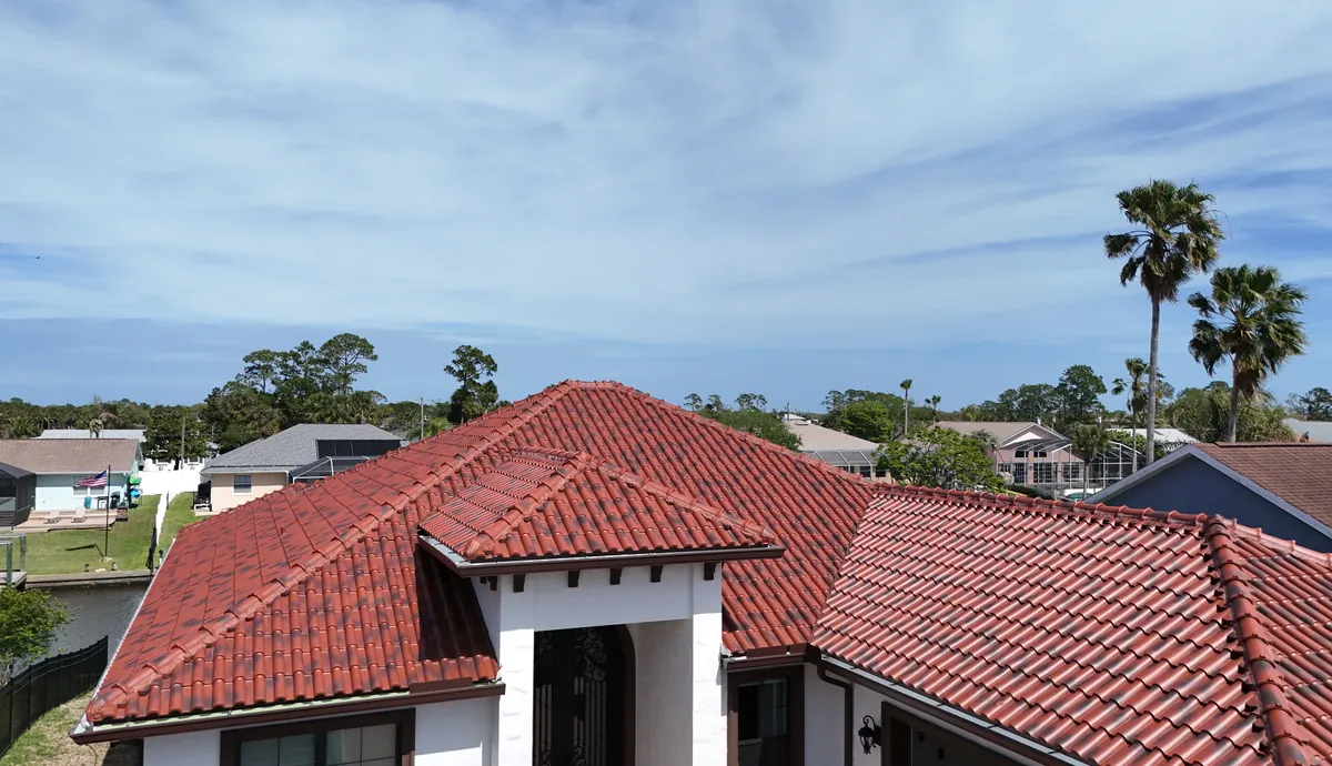 Clay vs. Concrete Roof Tiles: What Florida Homeowners Should Know