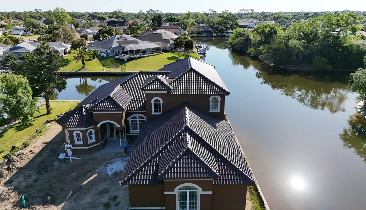 How Long Do Tile Roofs Last in Florida?